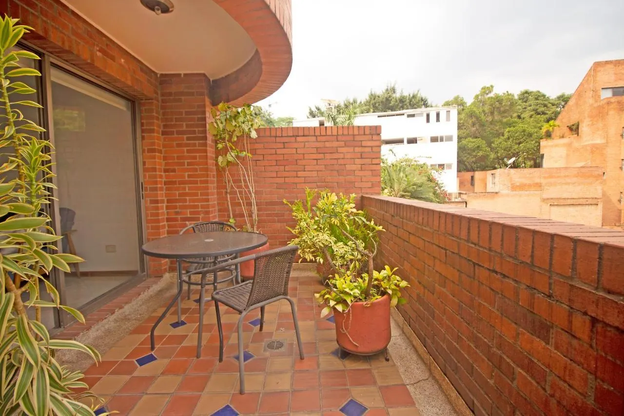 San Fernando Suite 102 - Livin Colombia Cali 0*,